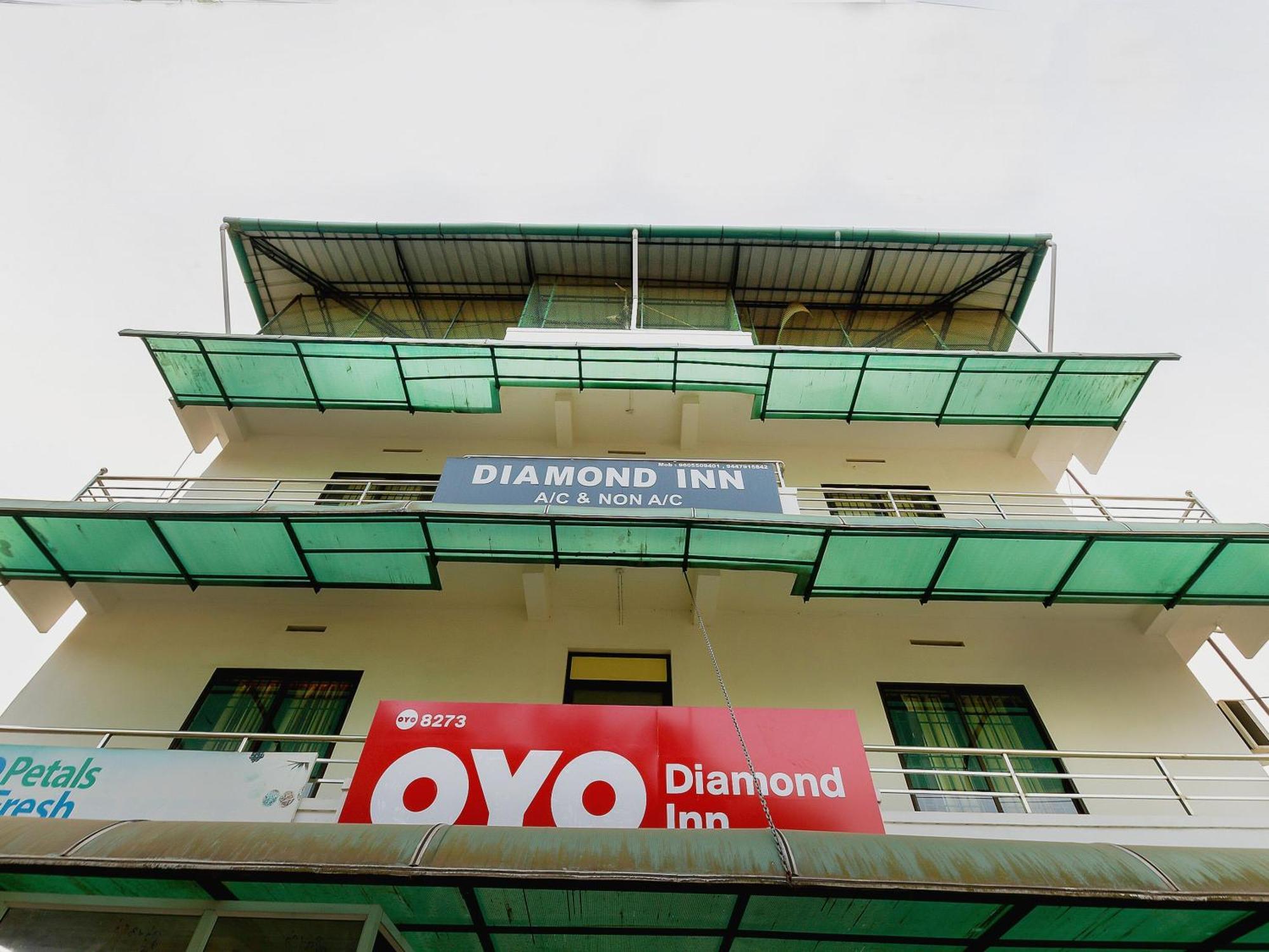 Super Hotel O Diamond In Kochi Exterior foto